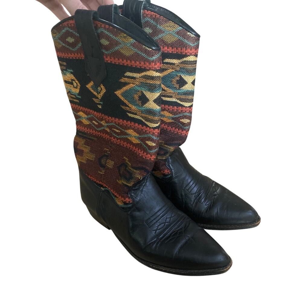 Seychelles cowgirl boots women’s 8 black leather Aztec embroidered southwestern
